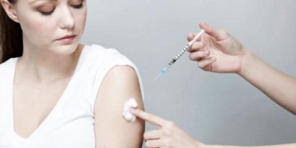 Vắc xin dành cho người lớn: đừng bỏ lỡ cơ hội