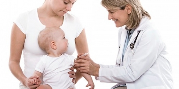 Vắc xin cho trẻ em: nhưng biến cố bất lợi nghiệm trọng hiếm